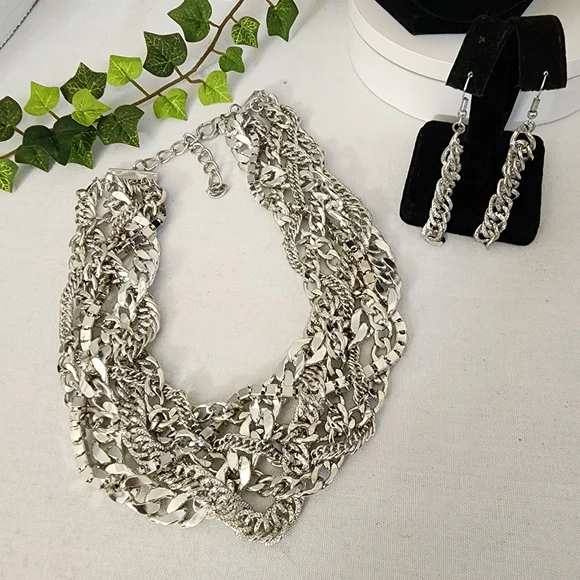 Silver Multi Chain Chunky Necklace and Earrings Set - Picture 3 of 9